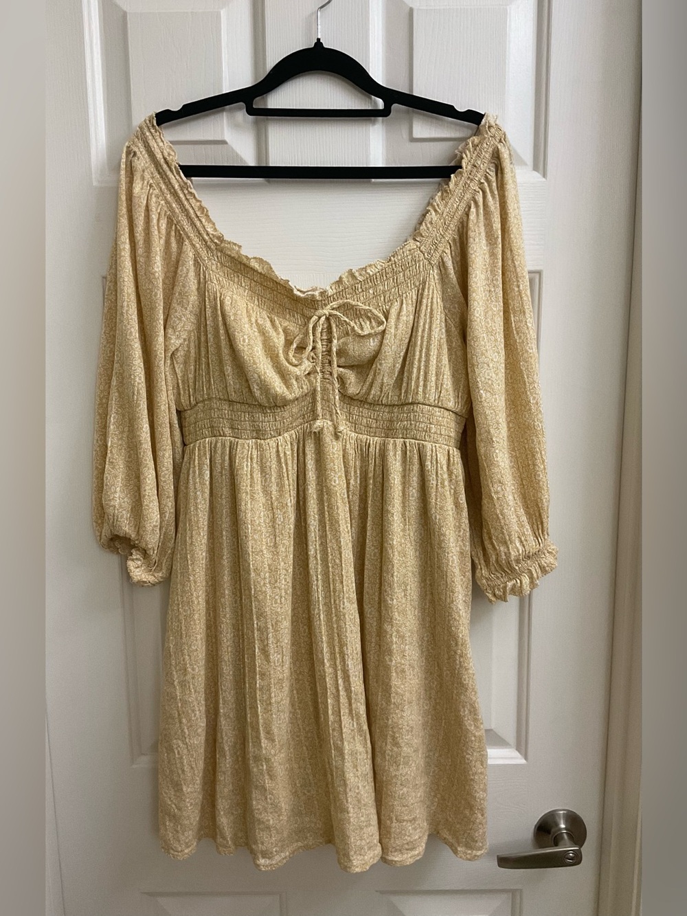 AMERICAN EAGLE Floral Mini Dress With Pockets Size M